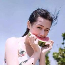 女孩吃瓜抠图视频大全下载,女孩吃瓜抠图视频大全下载攻略